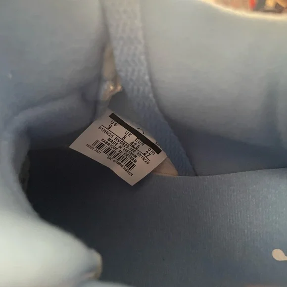 Air Jordan 4 Retro "White and Blue" - Picture 4 of 5